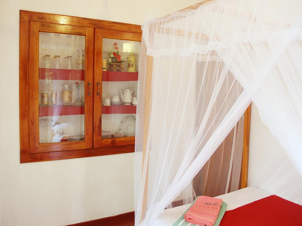 Desitha Family House Hotel Mirissa Kültér fotó